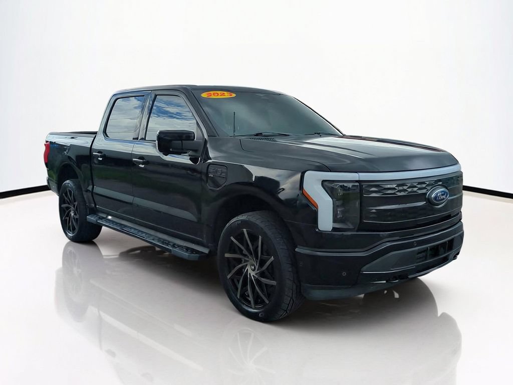 Used 2023 Ford F150 Lightning Platinum AWD/4WD image 2