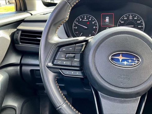 Used 2024 Subaru Crosstrek 2.5i Limited AWD/4WD image 17