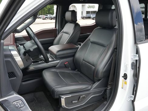 Used 2022 Ford F150 Lariat w/ Equipment Group 502A High AWD/4WD image 16