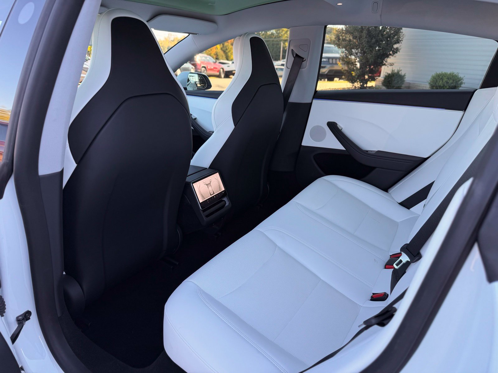 Used 2025 Tesla Model 3 Performance AWD/4WD image 19