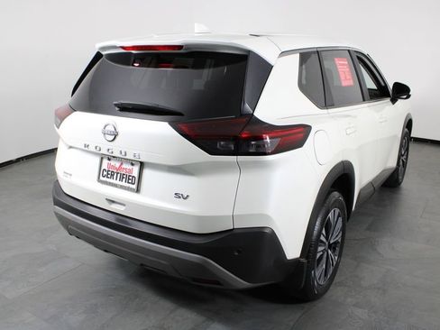 Certified 2023 Nissan Rogue SV FWD image 16