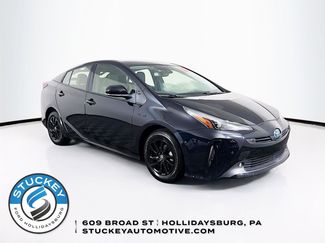 Used 2022 Toyota Prius AWD video 1