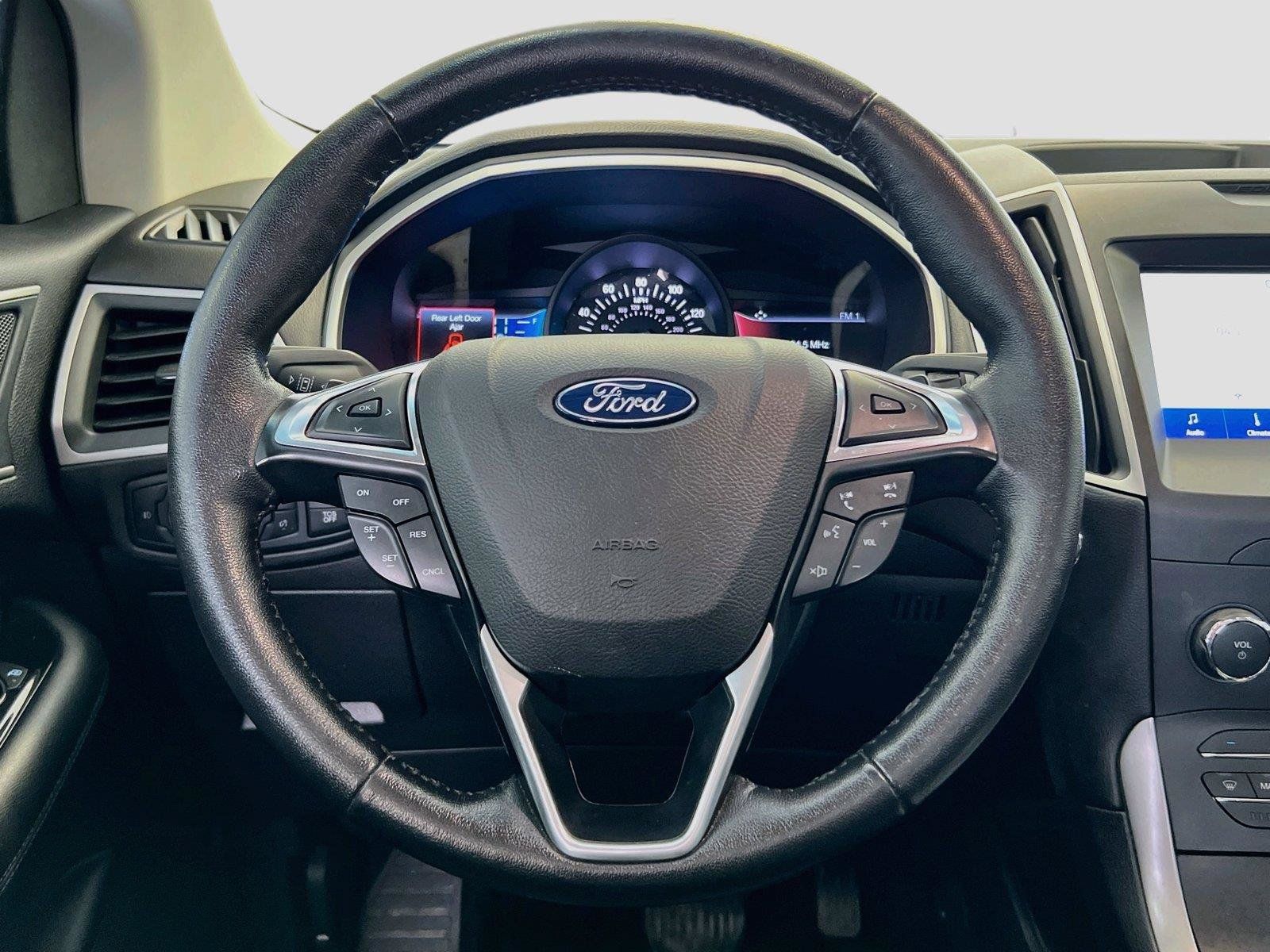 Used 2020 Ford Edge SEL w/ Convenience Package AWD/4WD image 18