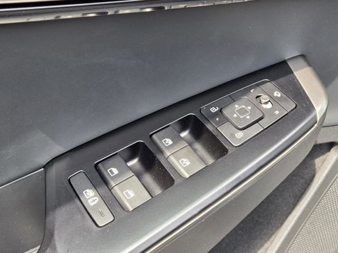 New 2025 Kia EV6 Light image 13