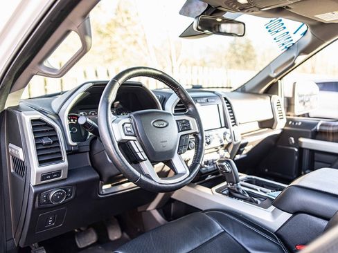 Used 2017 Ford F150 Lariat w/ Equipment Group 502A Luxury image 19