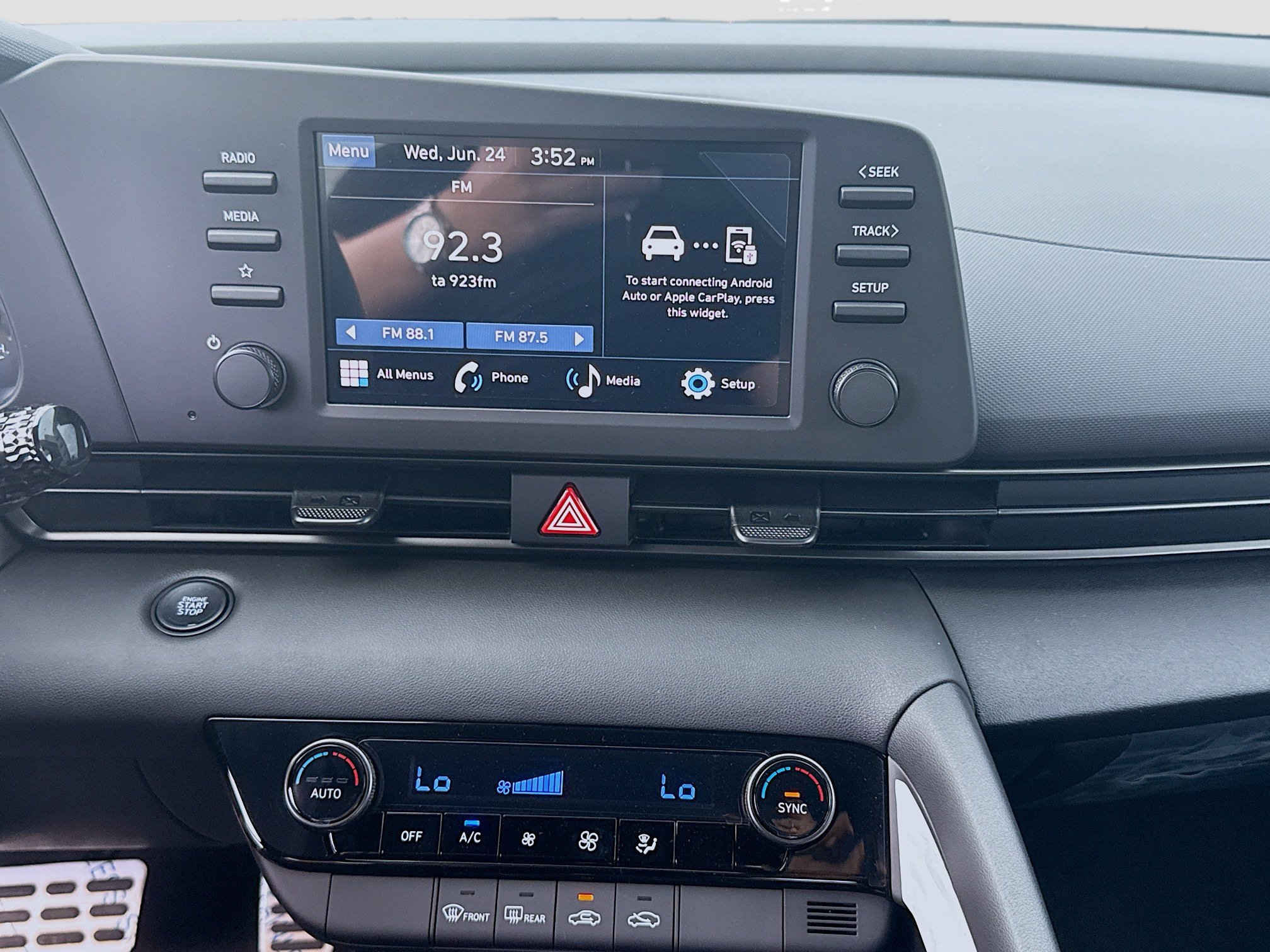 New 2026 Hyundai Elantra Sport FWD image 10
