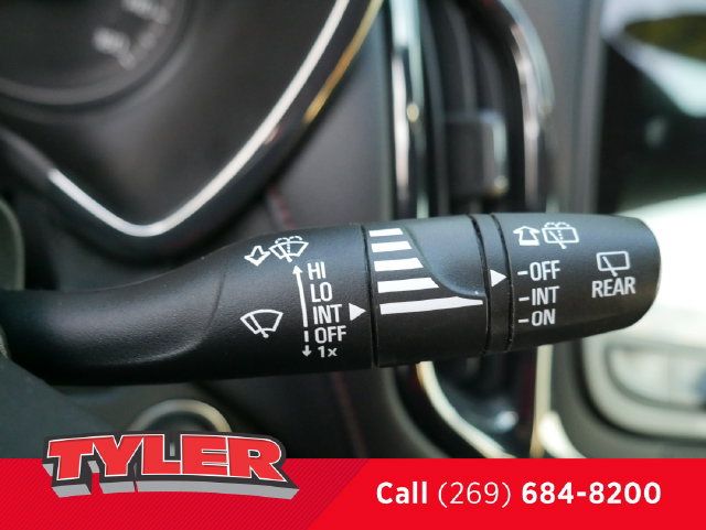 Used 2023 Chevrolet Equinox RS w/ RS Leather Package AWD/4WD image 24
