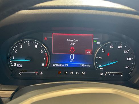Used 2021 Ford Explorer Limited w/ Equipment Group 301A AWD/4WD image 28