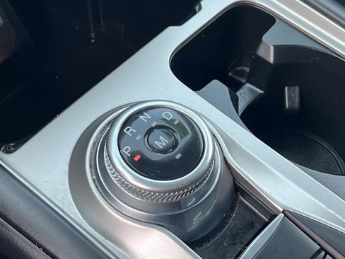 Used 2020 Ford Explorer XLT w/ Class III Trailer Tow Package image 19