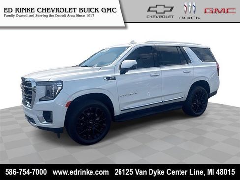 Used 2022 GMC Yukon SLT w/ SLT Premium Package AWD/4WD image 1