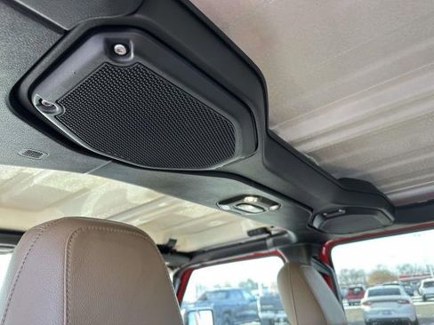 Used 2020 Jeep Gladiator Overland image 27