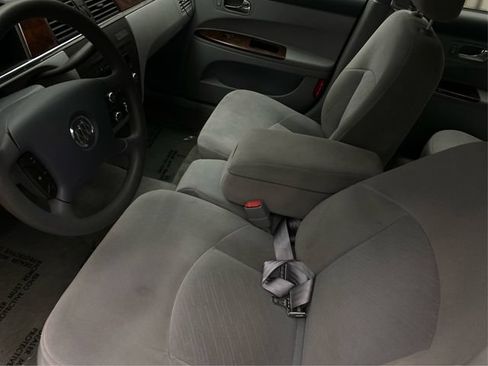 Used 2007 Buick LaCrosse CX w/ Chrome Enhancement Package FWD image 10