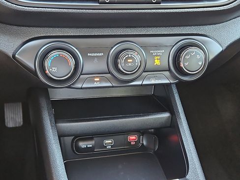 Used 2024 Kia Forte LXS image 13