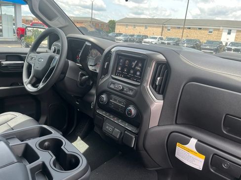 New 2026 Chevrolet Silverado 1500 Custom Trail Boss AWD/4WD image 28