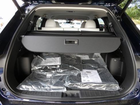 New 2025 Mitsubishi Outlander SE image 10