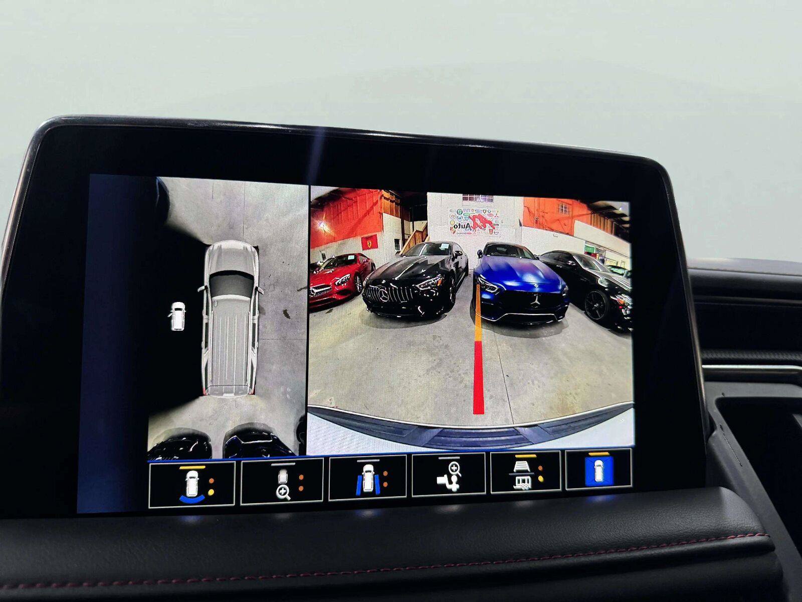 Used 2022 Chevrolet Tahoe RST w/ Luxury Package AWD/4WD image 25