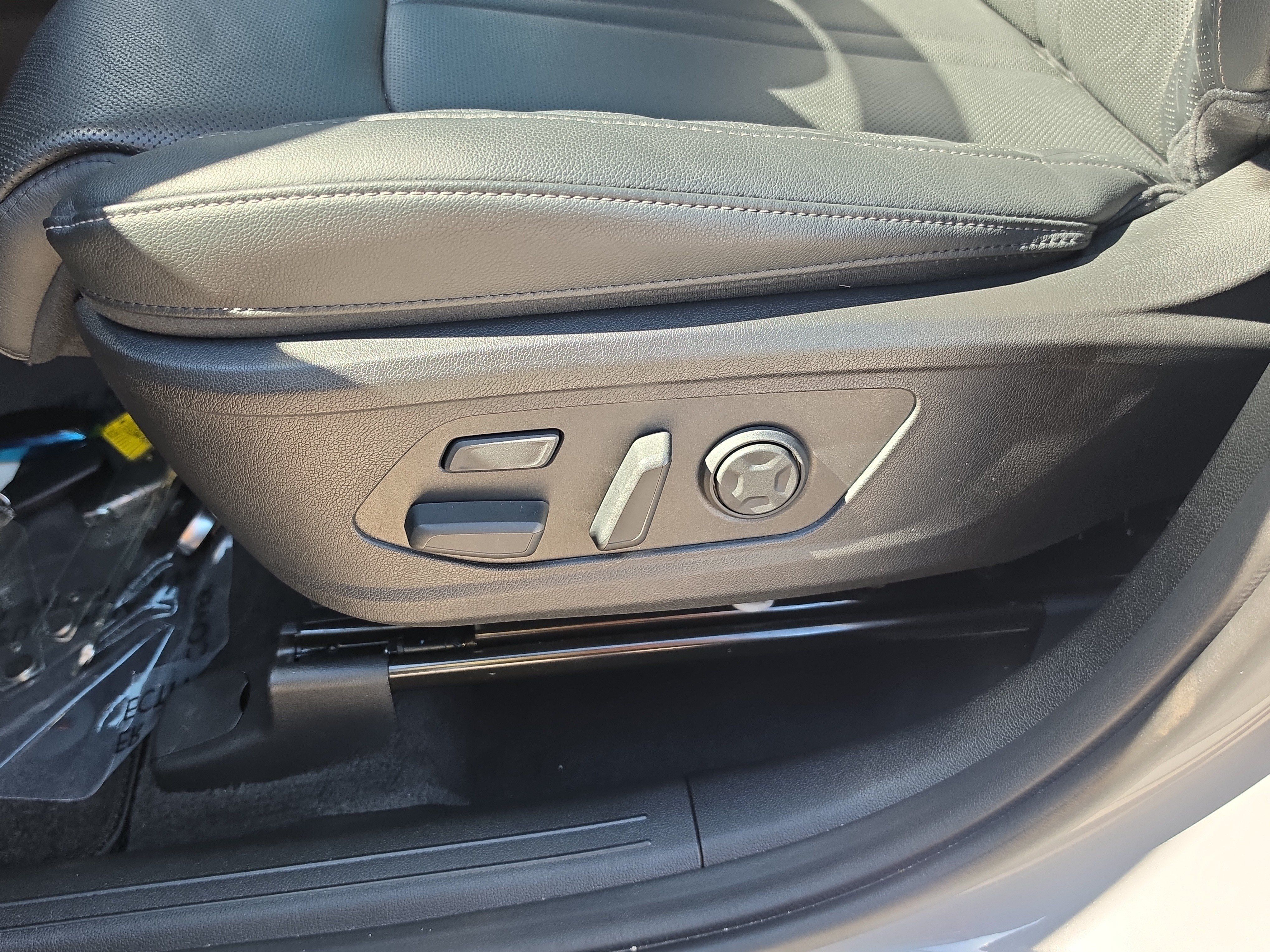 Certified 2022 Kia Sorento SX FWD image 21