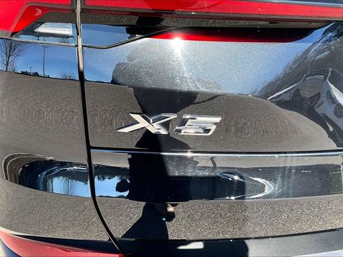 Certified 2024 BMW X5 xDrive50e w/ Parking Assistance Package image 33