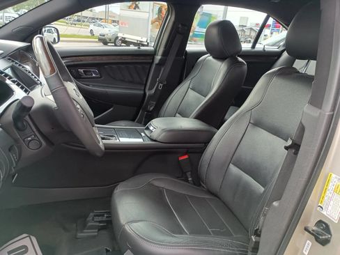 Used 2018 Ford Taurus Limited FWD image 7