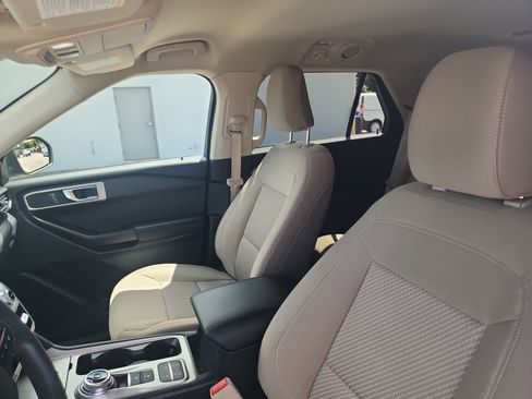 Used 2021 Ford Explorer 2WD image 17