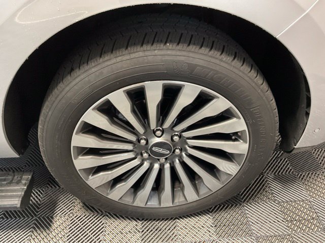 Used 2019 Lincoln Navigator Reserve AWD/4WD image 47