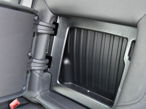 Used 2024 GMC Sierra 1500 SLT image 36