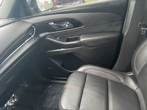 Used 2023 Chevrolet Traverse RS w/ LPO, Floor Liner Package AWD/4WD image 29