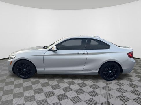 Used 2017 BMW 230i xDrive Coupe AWD/4WD image 4