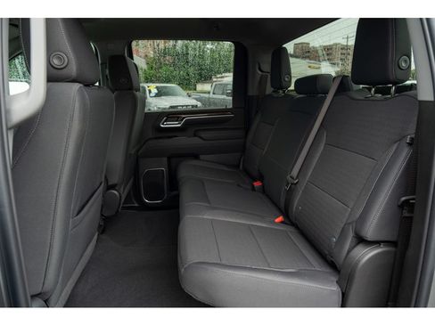 New 2026 GMC Sierra 2500 SLE w/ SLE Value Package; AWD/4WD image 13