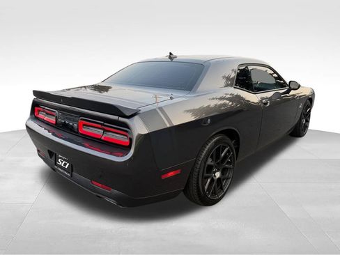 Used 2018 Dodge Challenger R/T Scat Pack RWD image 5