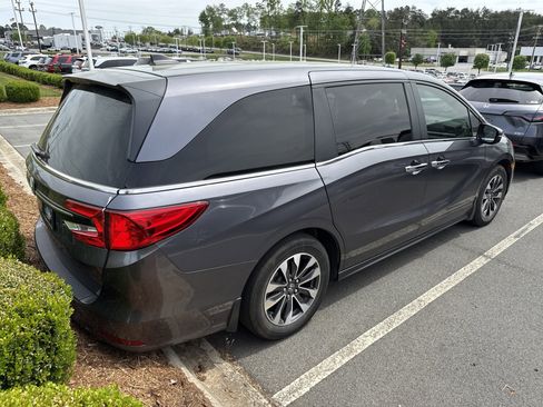 Used 2024 Honda Odyssey EX-L image 10