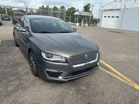 Used 2017 Lincoln MKZ Select AWD/4WD image 5