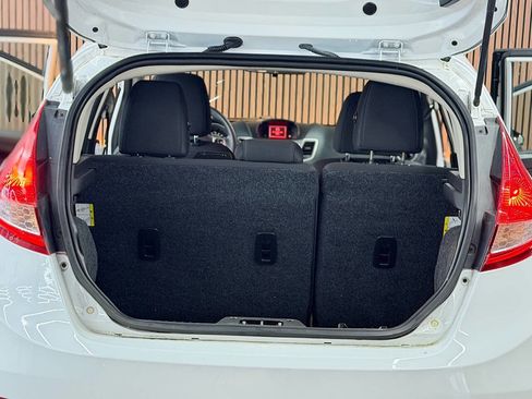 Used 2013 Ford Fiesta SE image 10