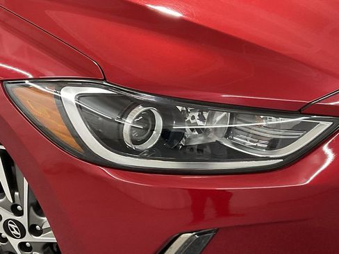 Used 2017 Hyundai Elantra Limited w/ Limited Tech Package 04 image 31