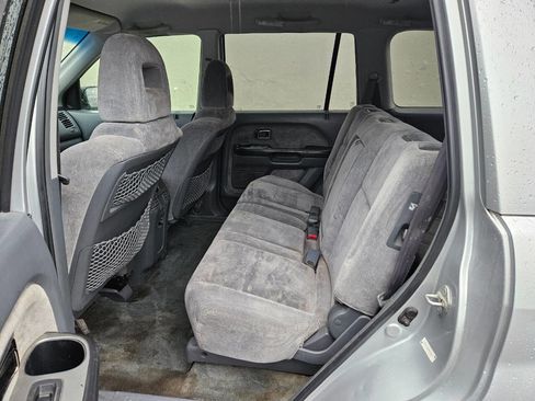 Used 2004 Honda Pilot EX image 12