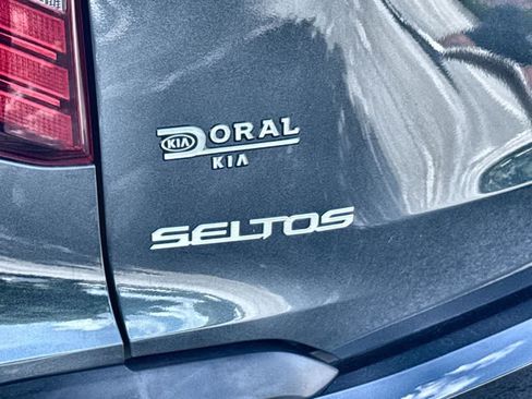 Certified 2024 Kia Seltos EX FWD image 10