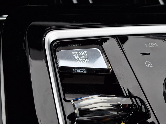 Certified 2023 BMW 760i xDrive AWD/4WD image 26