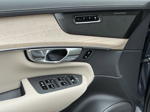 New 2026 Volvo XC90 B6 Plus w/ Protection Package Premier image 16