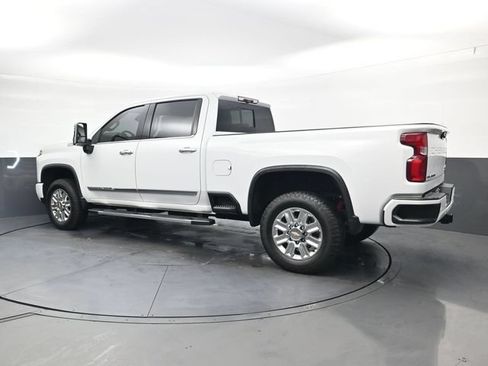 Used 2024 Chevrolet Silverado 2500 High Country w/ High Country Premium Package AWD/4WD image 6
