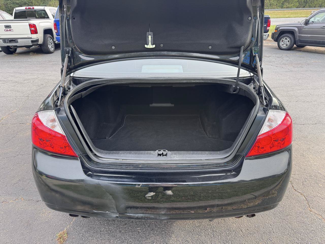 Used 2009 INFINITI M35 w/ Technology Pkg RWD image 21