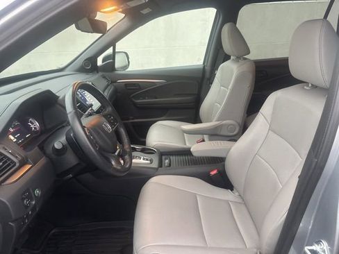 Used 2022 Honda Passport EX-L image 10