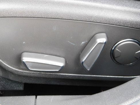 Used 2014 Lincoln MKZ AWD w/ Equipment Group 102A Reserve image 27