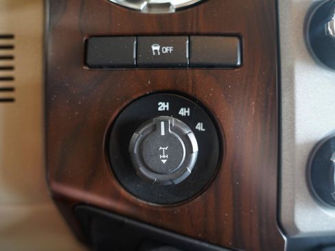 Used 2013 Ford F250 Lariat w/ Chrome Pkg AWD/4WD image 22
