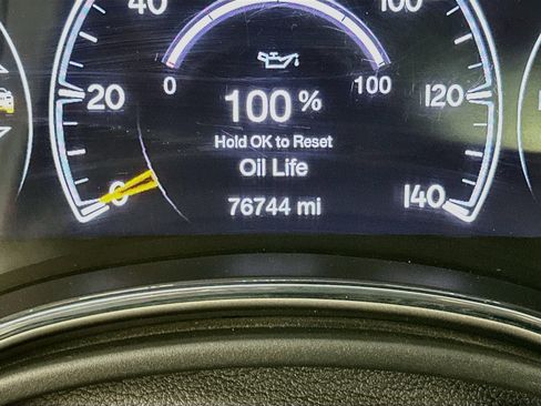 Used 2019 Jeep Grand Cherokee Limited RWD image 19