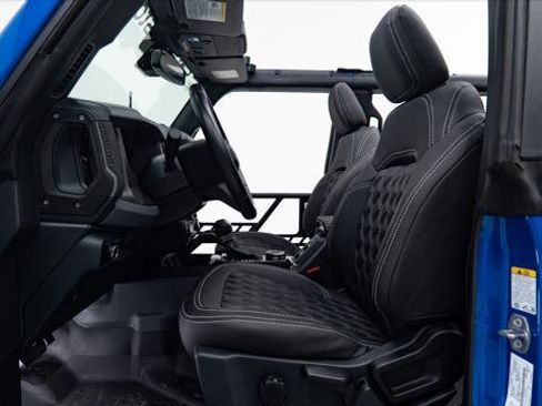 Used 2024 Ford Bronco Black Diamond image 37