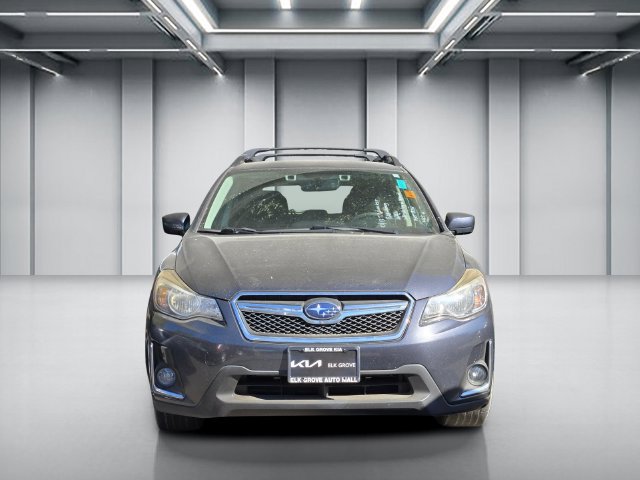 Used 2017 Subaru Crosstrek 2.0i Premium AWD/4WD image 2