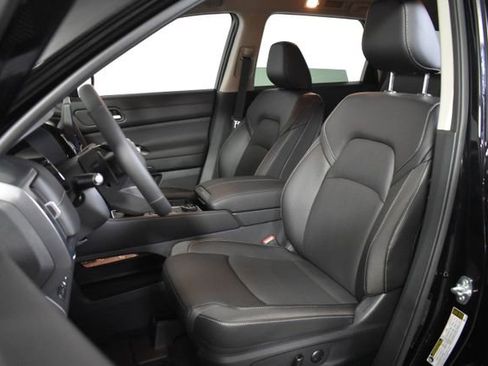 New 2026 Nissan Pathfinder SL AWD/4WD image 9