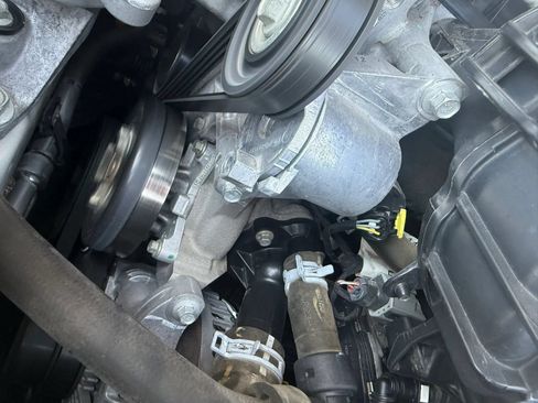 Used 2020 Lincoln MKZ FWD image 19