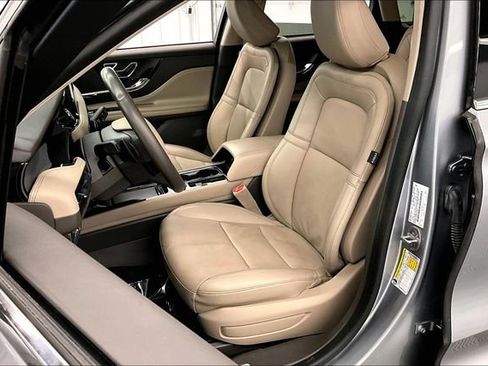 Used 2022 Lincoln Corsair FWD w/ Premium Package image 23