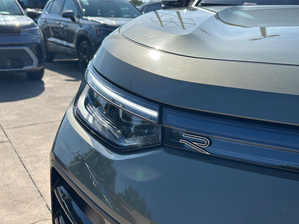 New 2026 Volkswagen Tiguan SE R-Line FWD image 34
